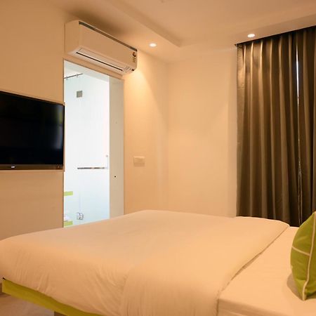 Hotel Le Roi Express Karol Bagh เดลี ภายนอก รูปภาพ