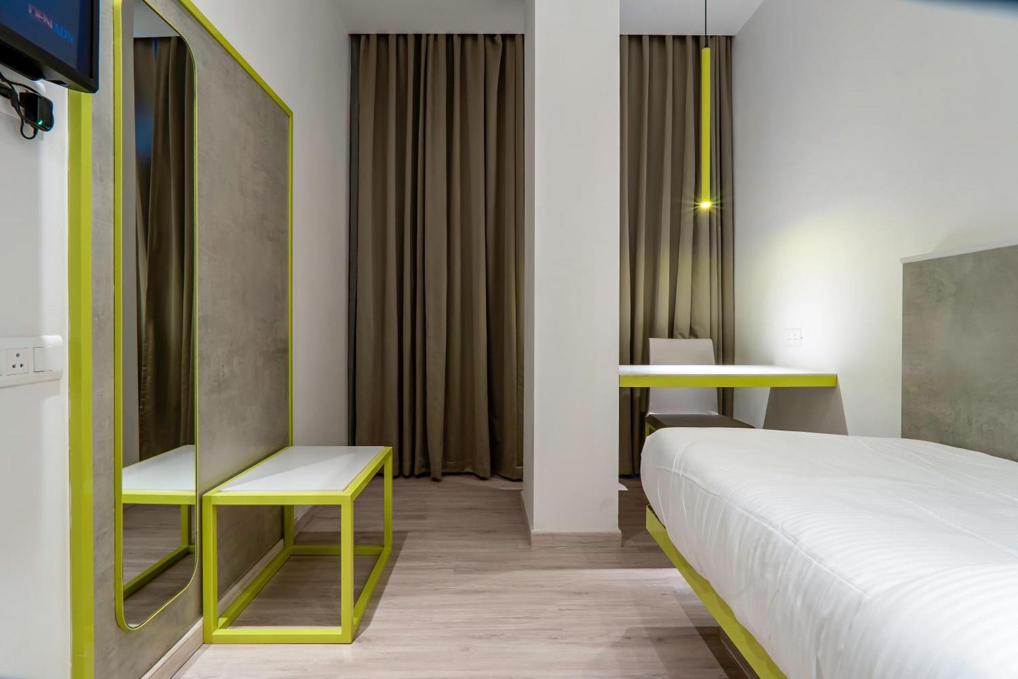 Hotel Le Roi Express Karol Bagh เดลี ภายนอก รูปภาพ