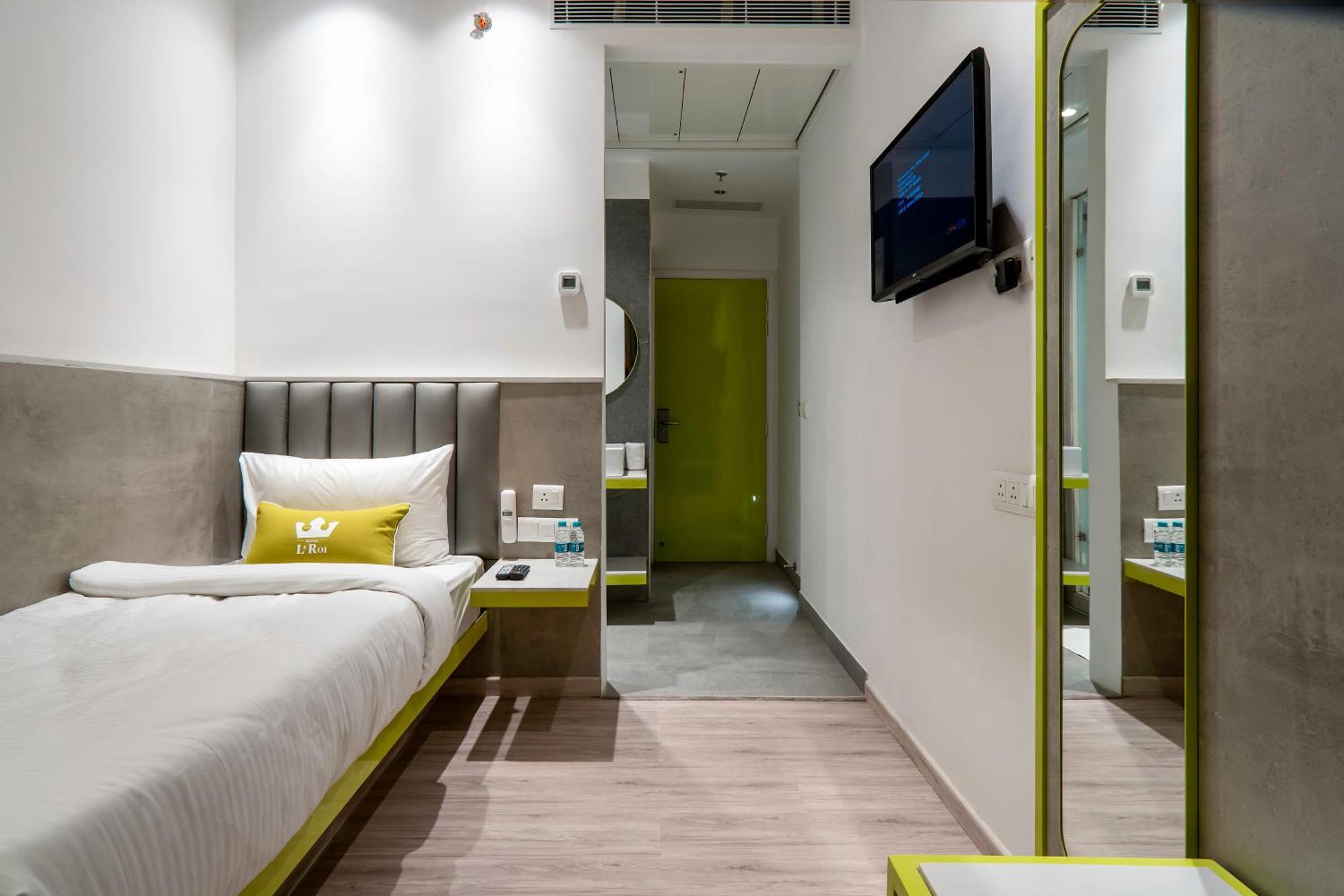 Hotel Le Roi Express Karol Bagh เดลี ภายนอก รูปภาพ