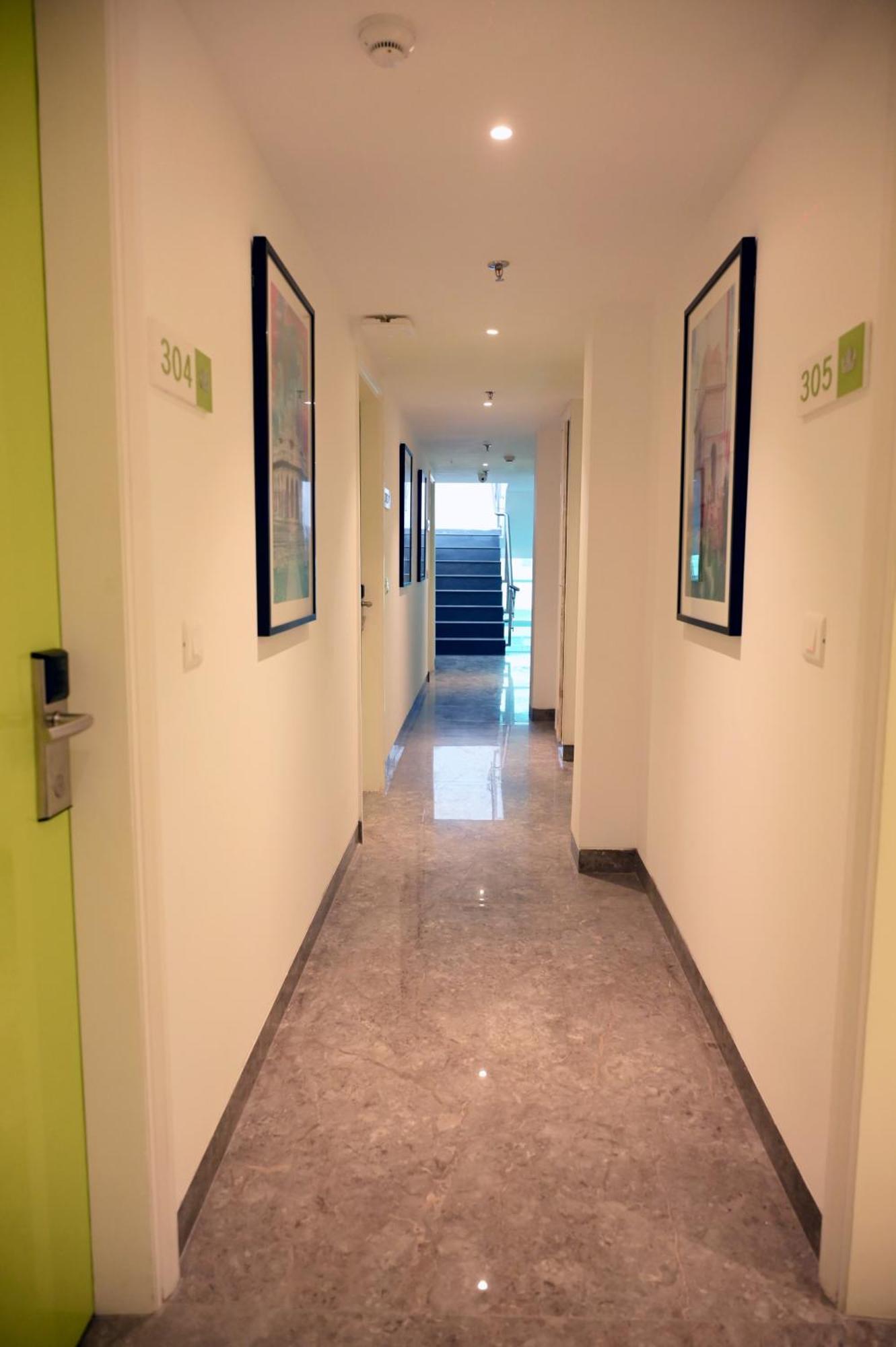 Hotel Le Roi Express Karol Bagh เดลี ภายนอก รูปภาพ