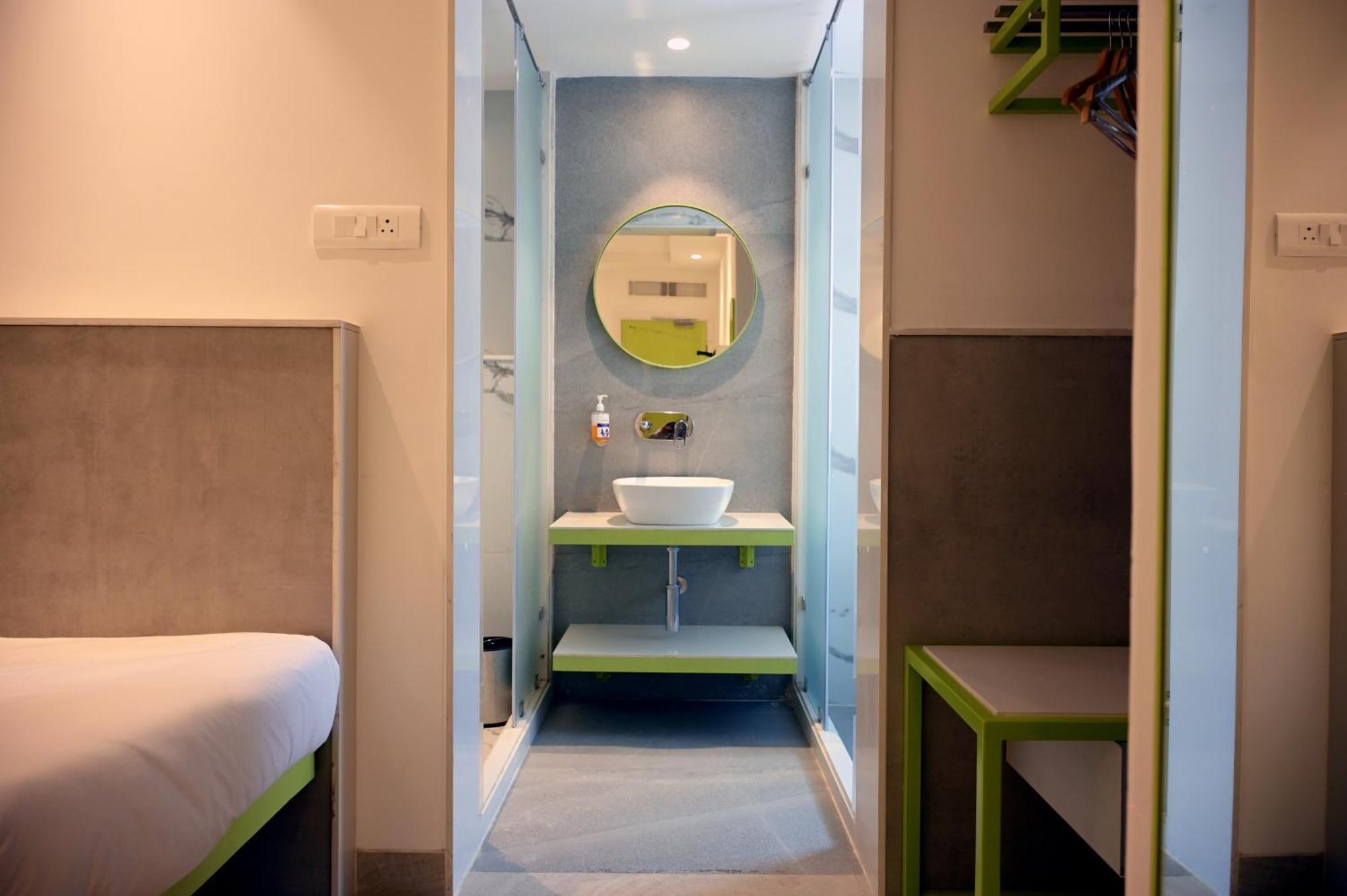 Hotel Le Roi Express Karol Bagh เดลี ภายนอก รูปภาพ