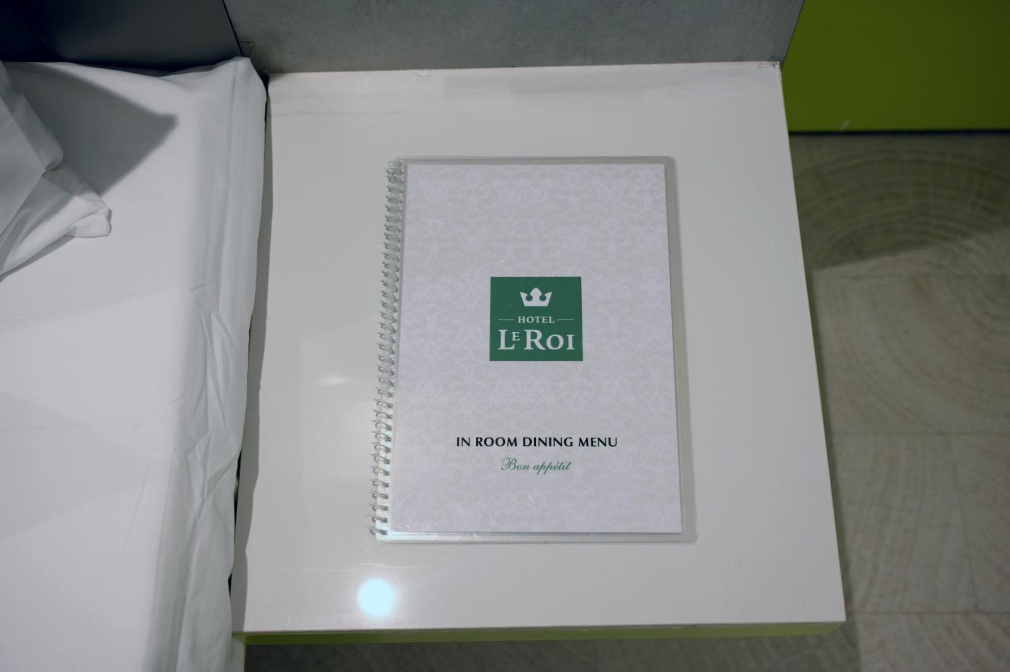 Hotel Le Roi Express Karol Bagh เดลี ภายนอก รูปภาพ